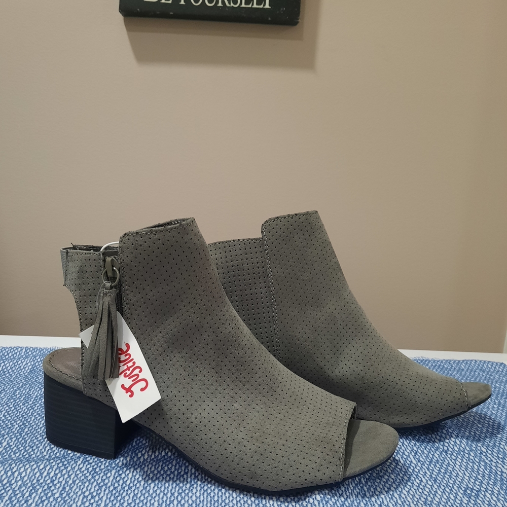 New "Justice" Peep-Toe And Heel Ankle Boots